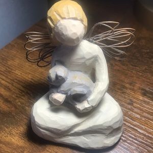 Willow Tree angel of kindness